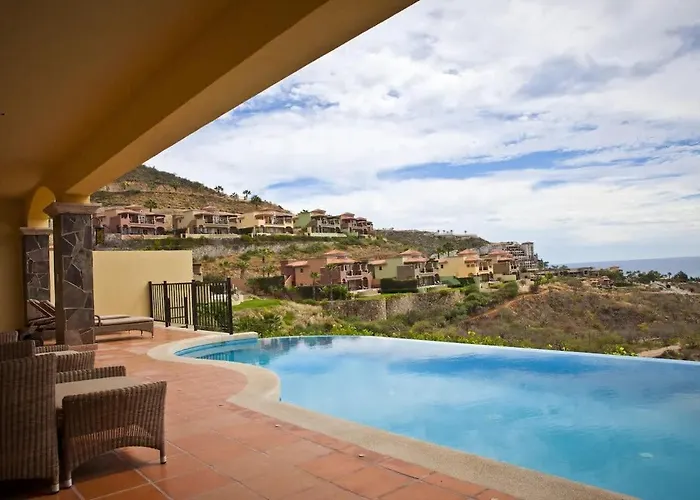 Villa Three Luxury 3br In